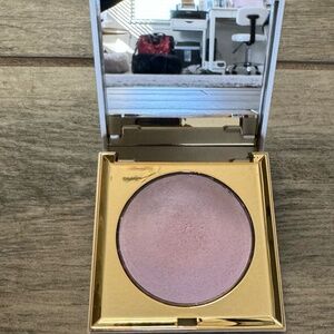 Stila "Transcendence" highlighter